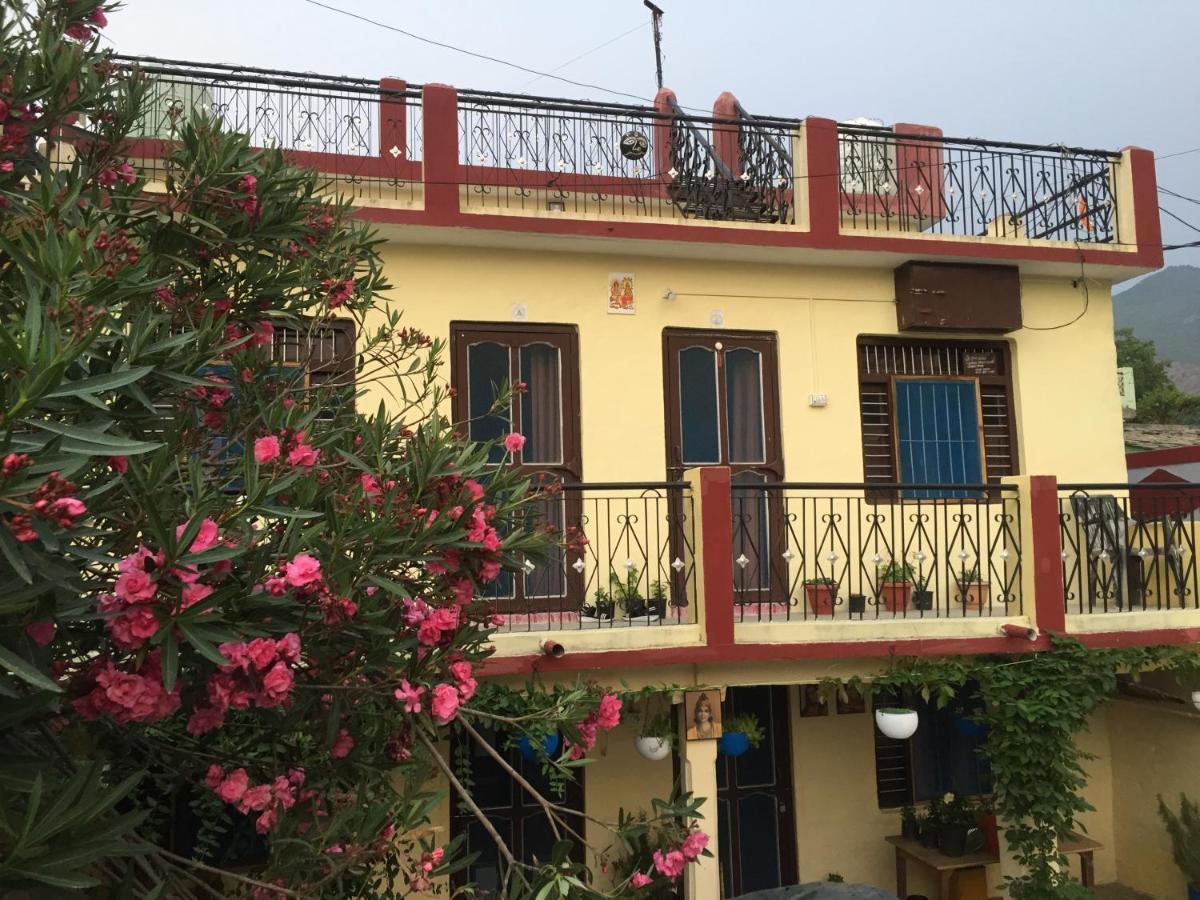 Katyuri Kings Village Homestay Dwarahat Eksteriør billede